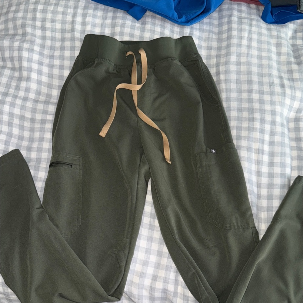 High Wasted Yola Figs Scrub Pant